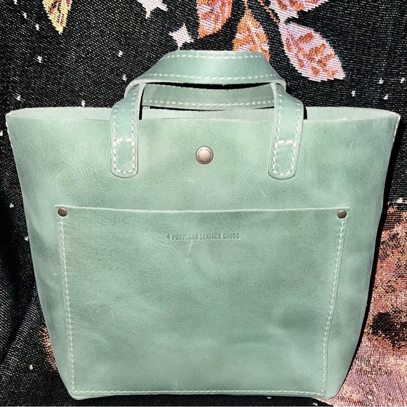 SOLD Portland Leather Goods CUCUMBER Mini Snap Crossbody Tote - Picture 1 of 8